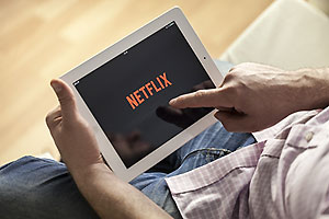 netflix stock price